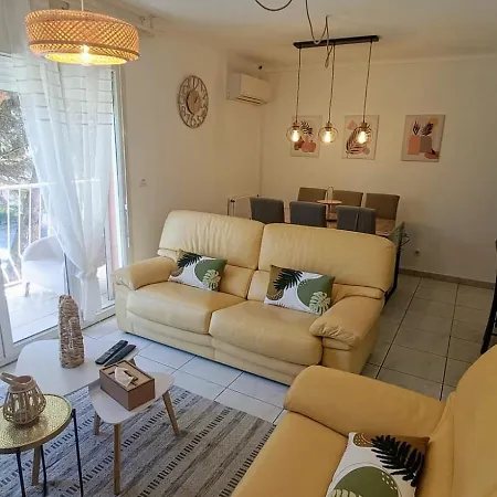 Beau T4 Les Bleuets Apartment